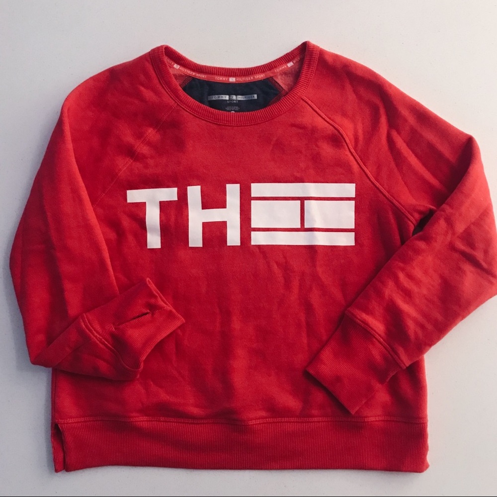 Red Tommy Hilfiger Sweatshirt